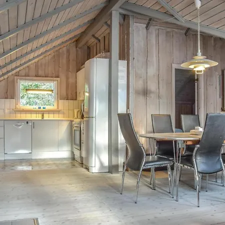 Cozy Home In Ringkobing With Sauna