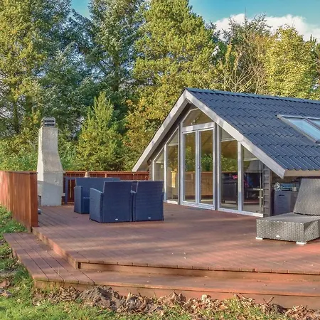 Cozy Home In Ringkobing With Sauna